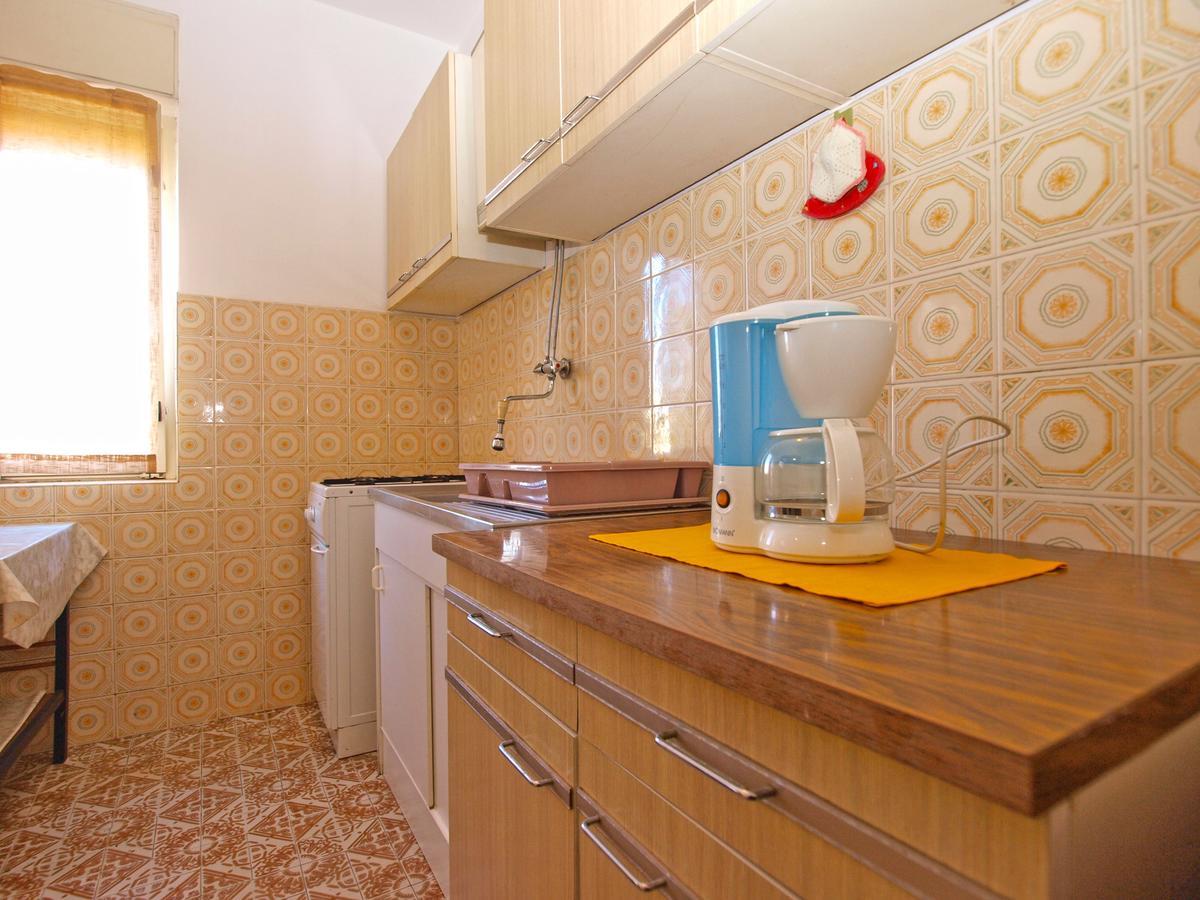 Apartments Mirela 1554 Pola Esterno foto