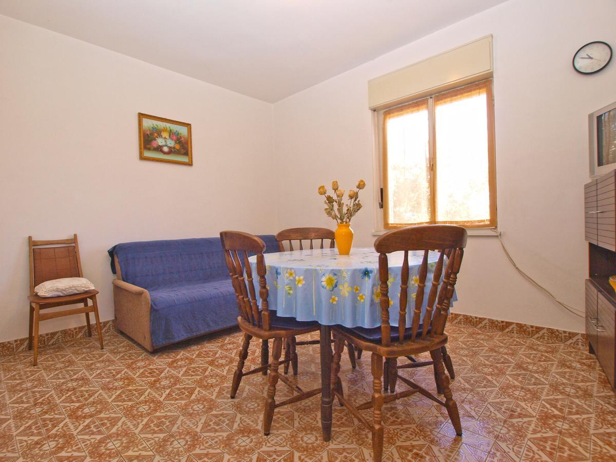 Apartments Mirela 1554 Pola Esterno foto